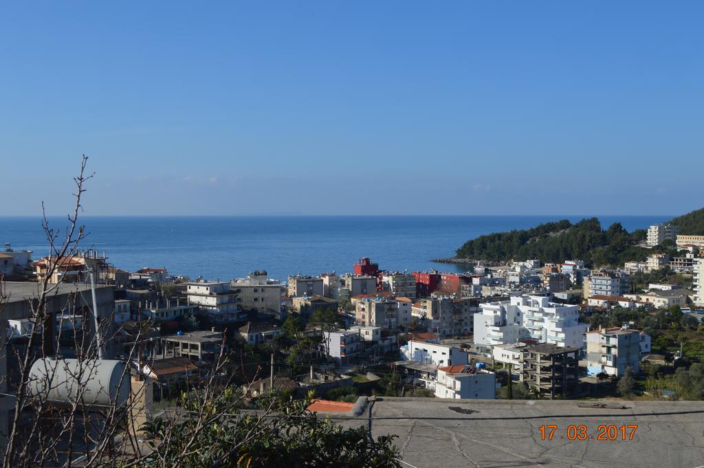 Janakis Apartments Himare Exterior foto